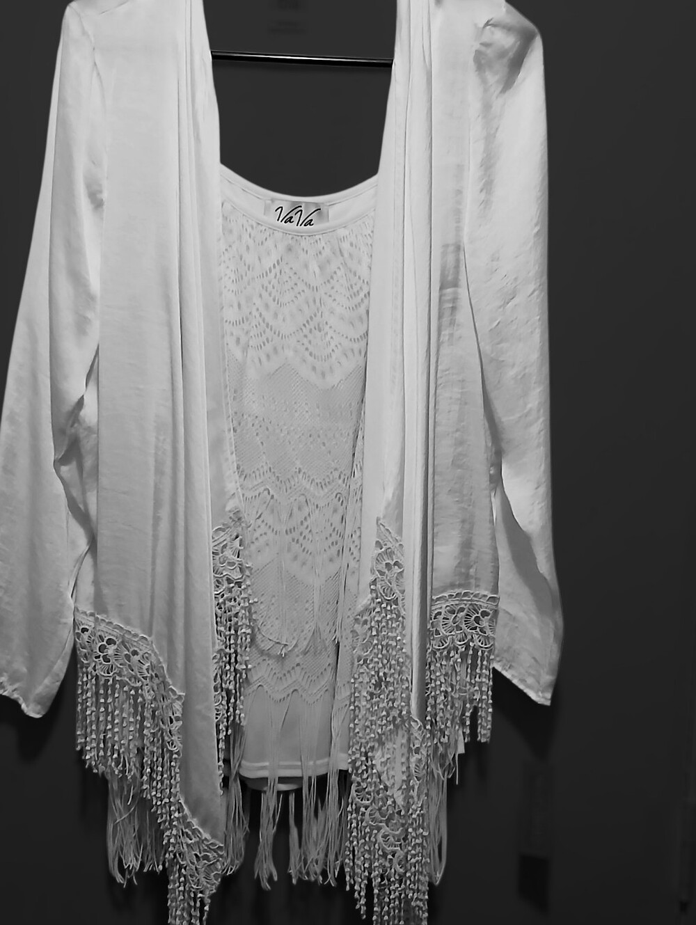 Vintage Vava by Joy Han White Crochet Fringe Kimono Size Large FringeJacket M